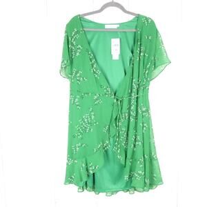 All in Favor Dress Womens SZ L Isabella Wrap Floral Casual Flowy Event Guest NWT